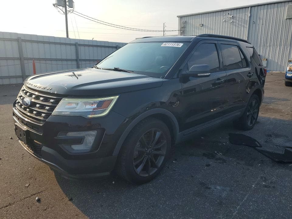 2017 FORD EXPLORER XLT - 1