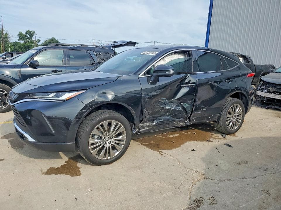 2024 TOYOTA VENZA LIMITED - 1