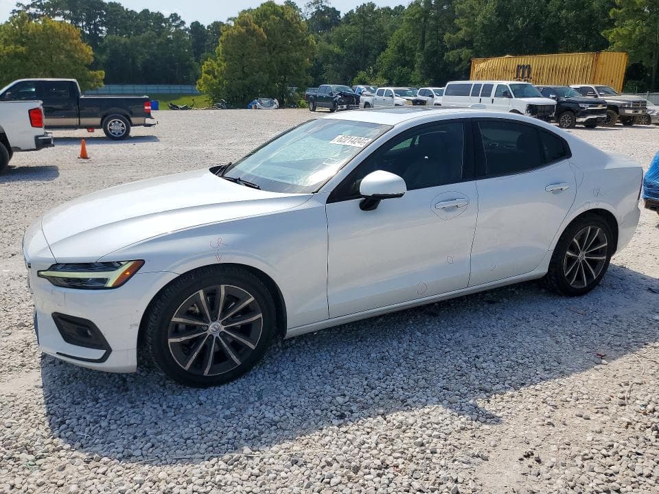 2021 VOLVO S60 T5 MOMENTUM - 1