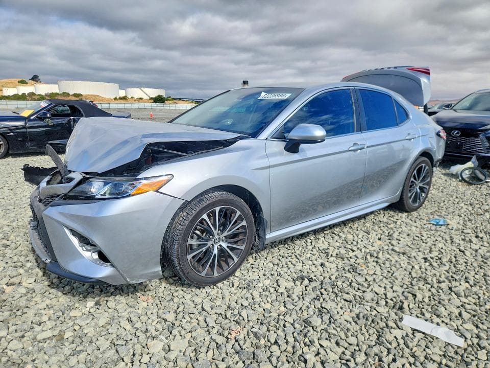 2020 TOYOTA CAMRY SE - 1