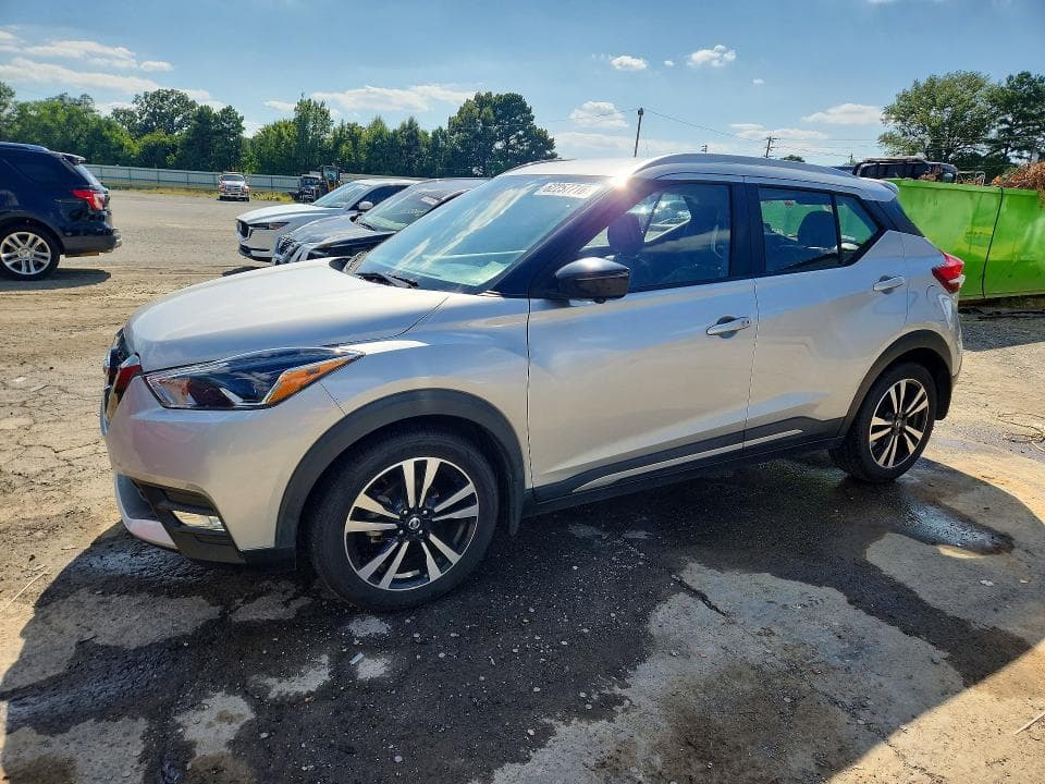 2019 NISSAN KICKS SR - 1