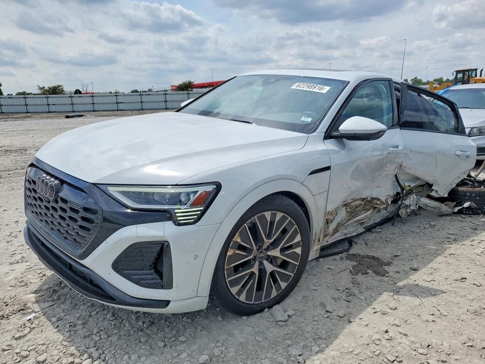 2024 AUDI Q8 E-TRON SPORTBACK PREMIUM PLUS - 1