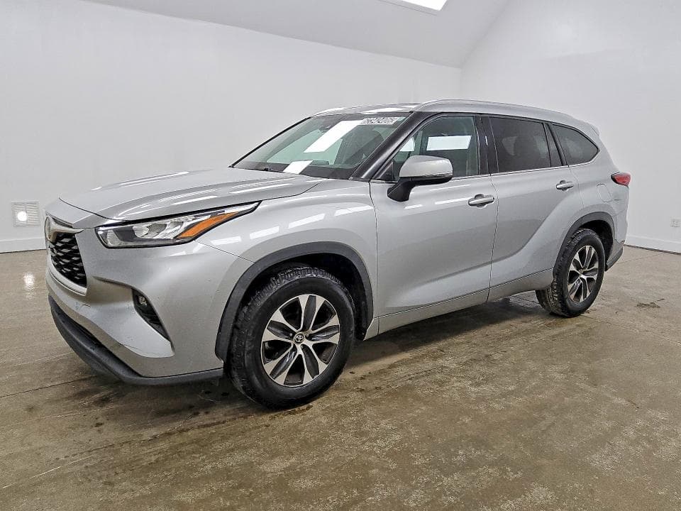2020 TOYOTA HIGHLANDER XLE - 1