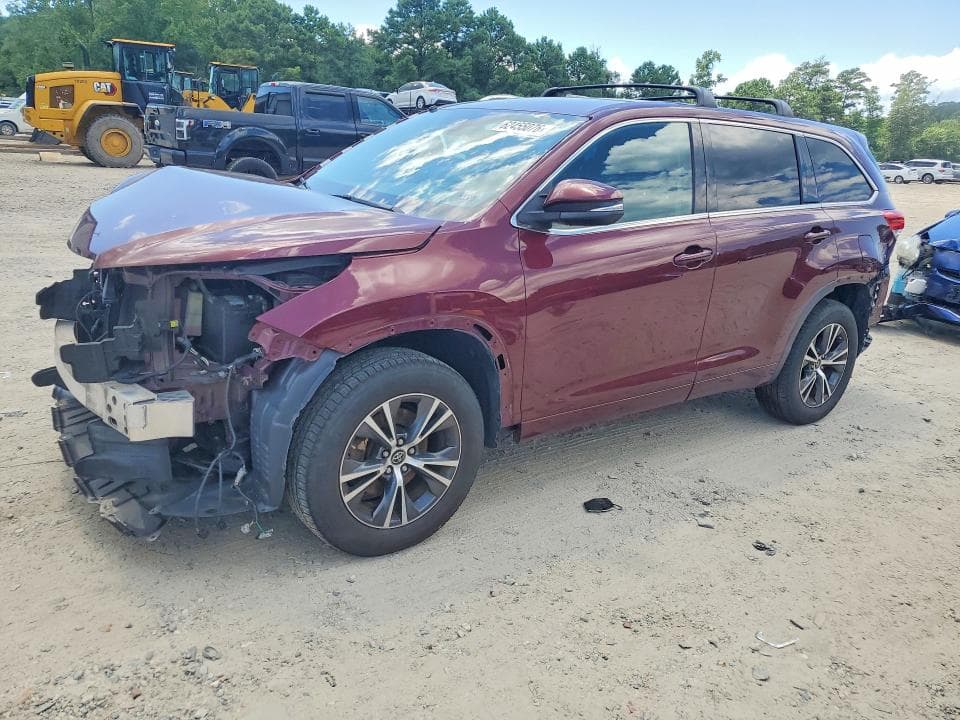 2017 TOYOTA HIGHLANDER LE - 1
