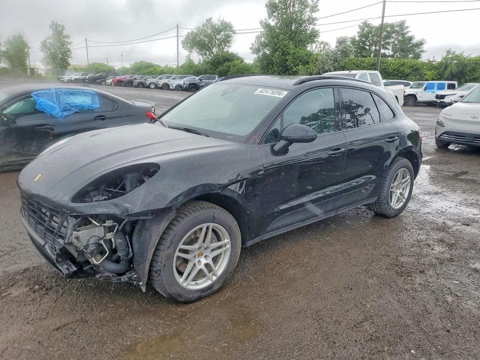 2018 PORSCHE MACAN - 1