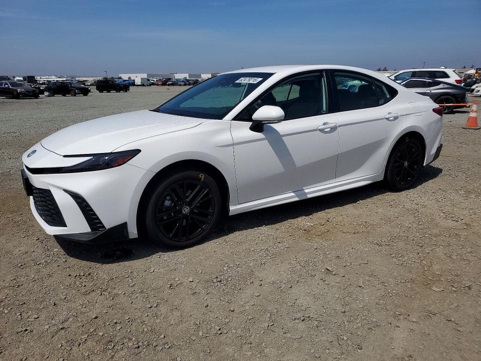 2025 TOYOTA CAMRY SE - 1