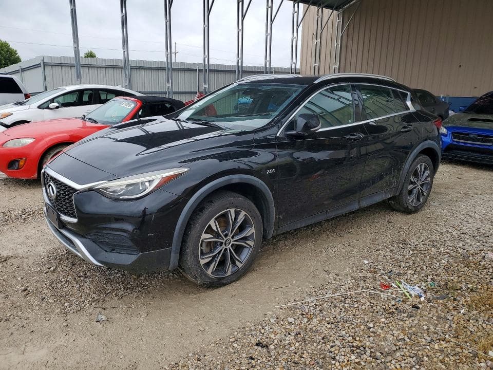 2018 INFINITI QX30 LUXURY - 1