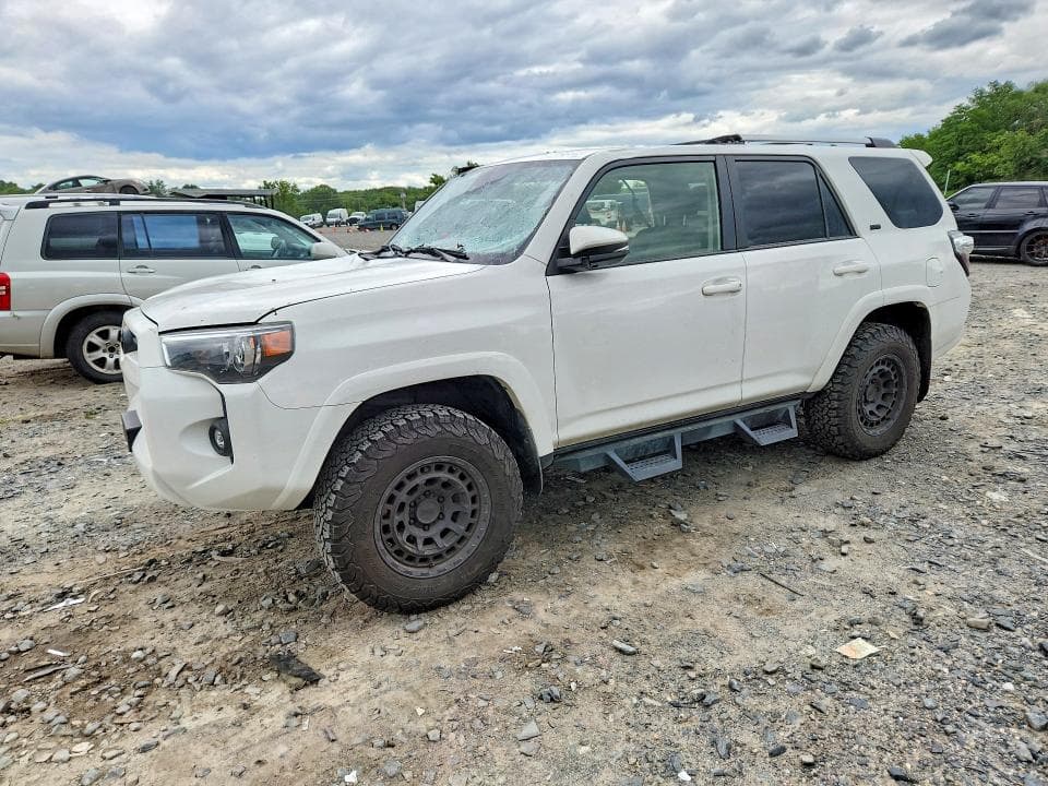 2022 TOYOTA 4RUNNER SR5 PREMIUM - 1