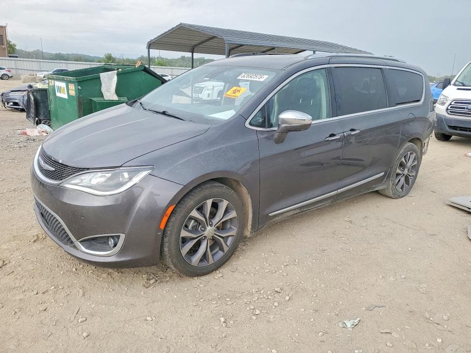 2017 CHRYSLER PACIFICA LIMITED - 1