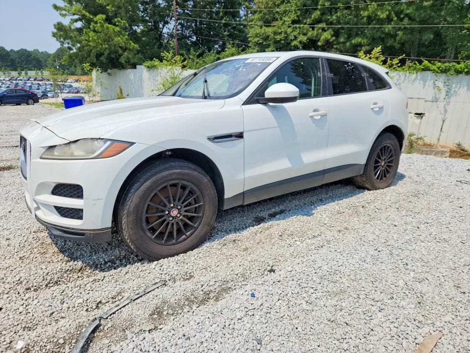 2017 JAGUAR F-PACE - 1