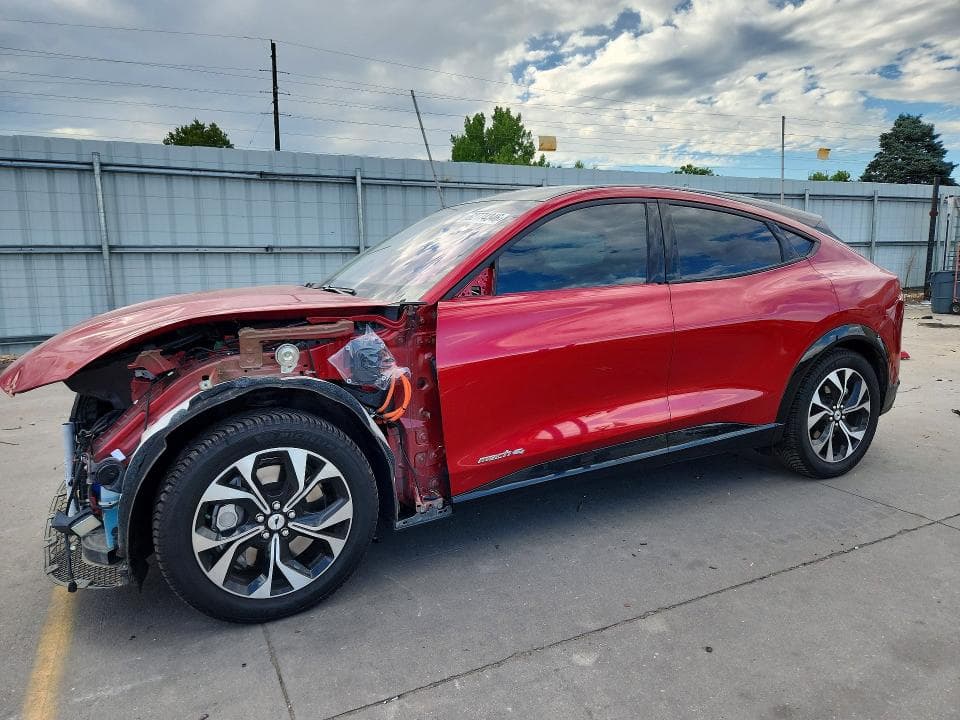 2022 FORD MUSTANG MACH-E PREMIUM - 1