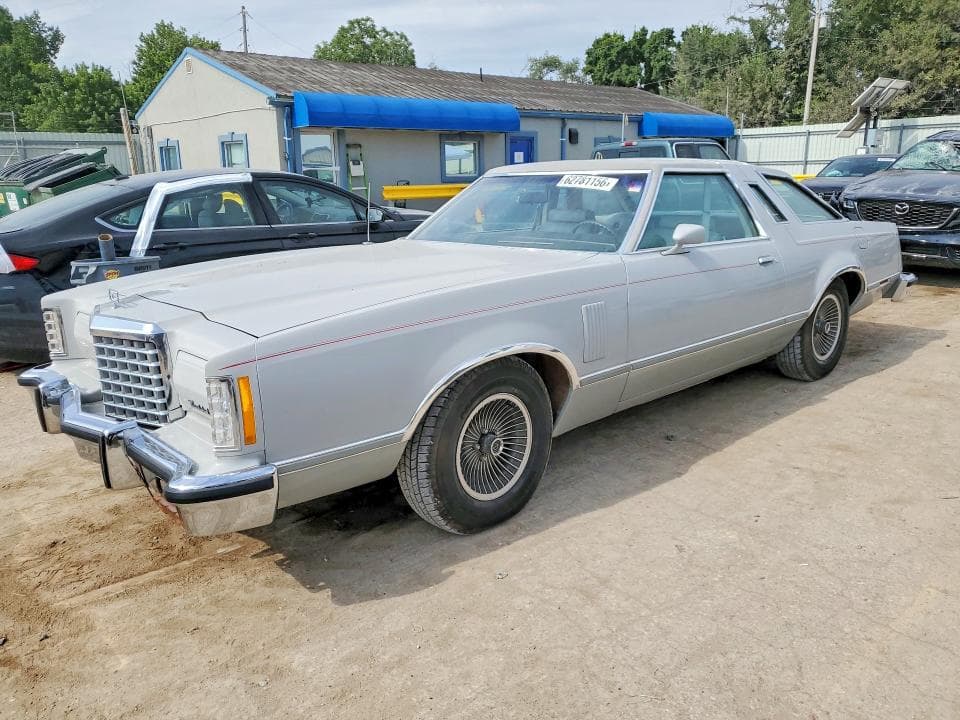 1977 FORD THUNDERBIRD - 1