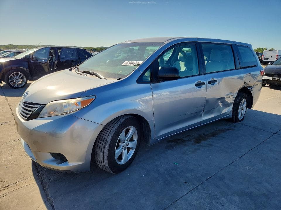 2017 TOYOTA SIENNA L 7-PASSENGER - 1