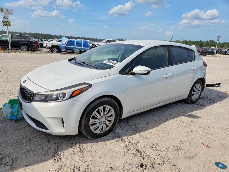 2017 KIA FORTE5 LX - 1