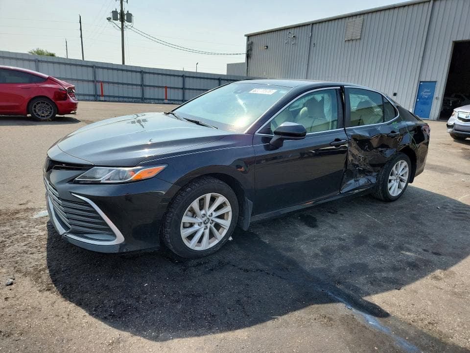 2022 TOYOTA CAMRY LE - 1