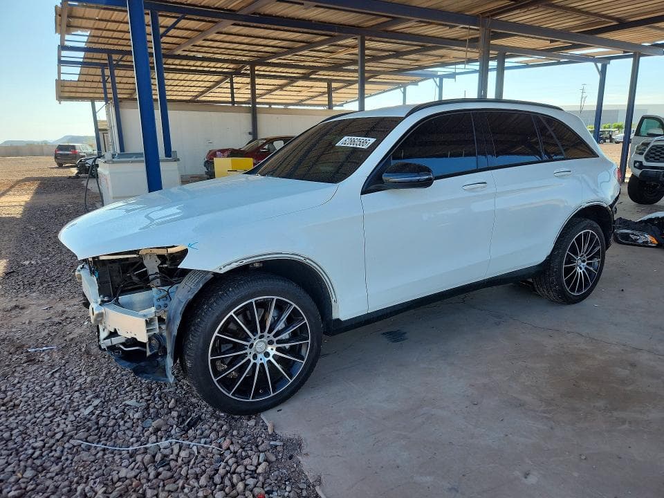 2017 MERCEDES-BENZ GLC 300 - 1