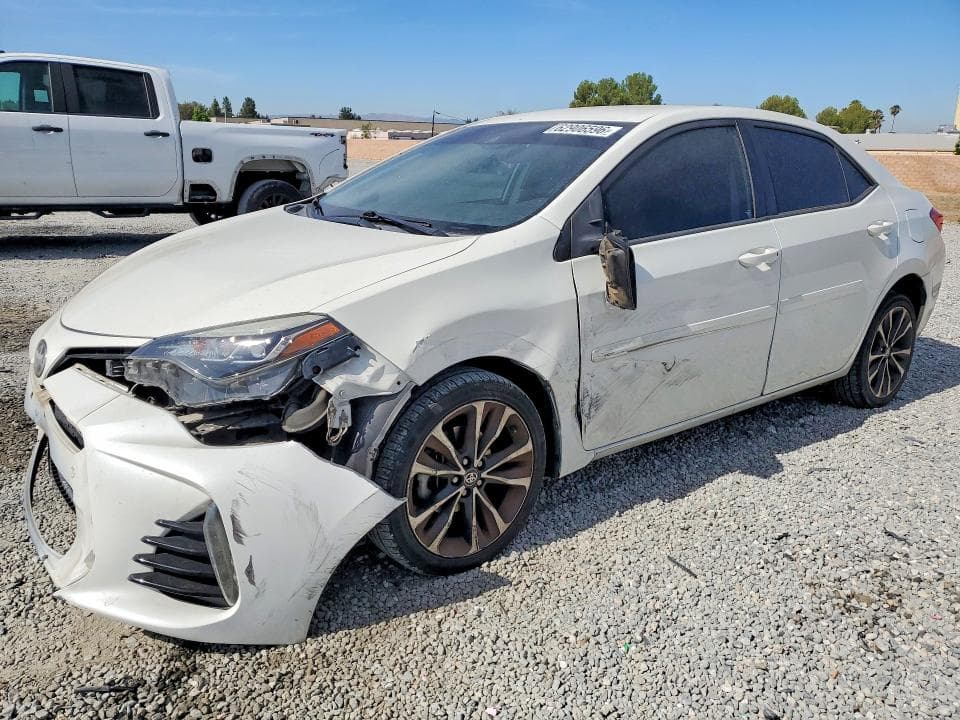 2017 TOYOTA COROLLA SE - 1