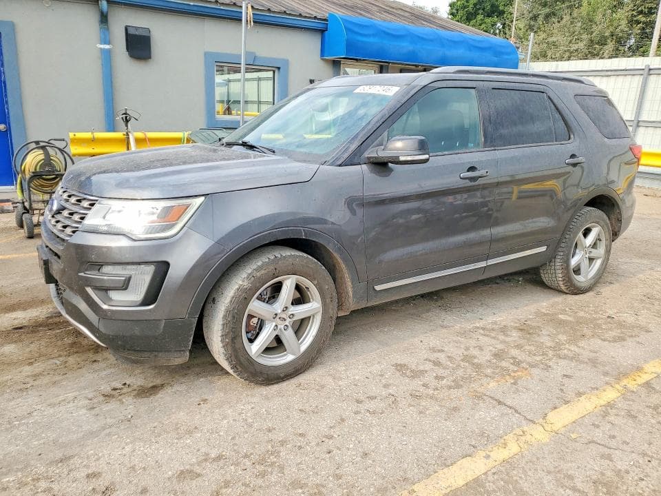 2017 FORD EXPLORER XLT - 1