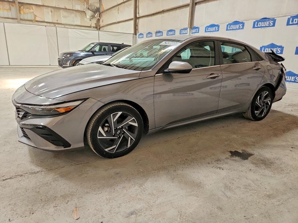 2025 HYUNDAI ELANTRA SEL - 1