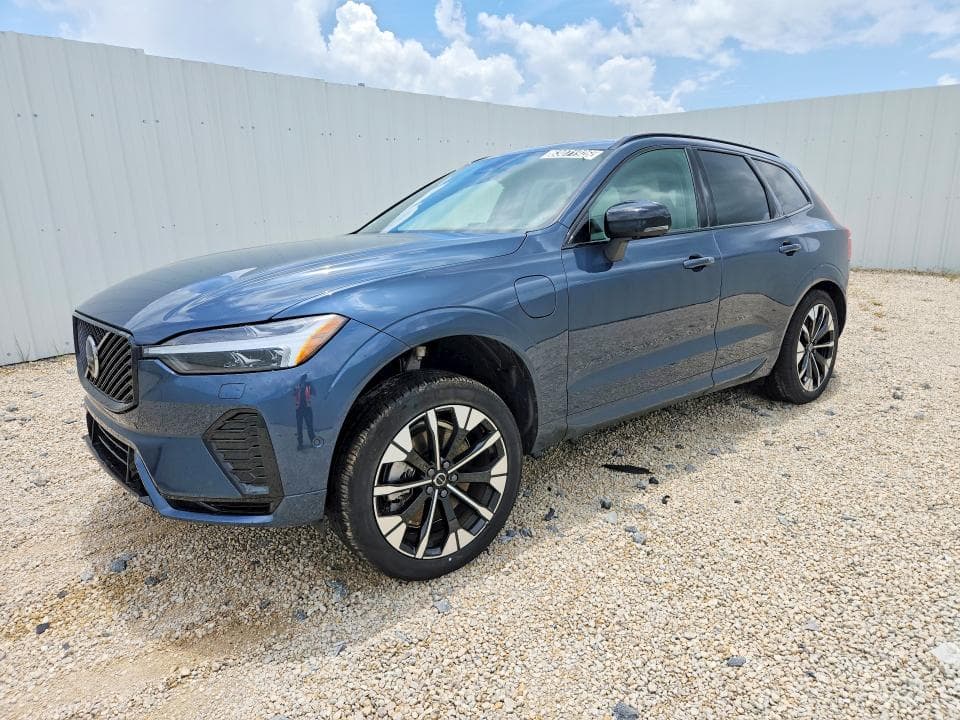 2026 VOLVO XC60 PLUS - 1