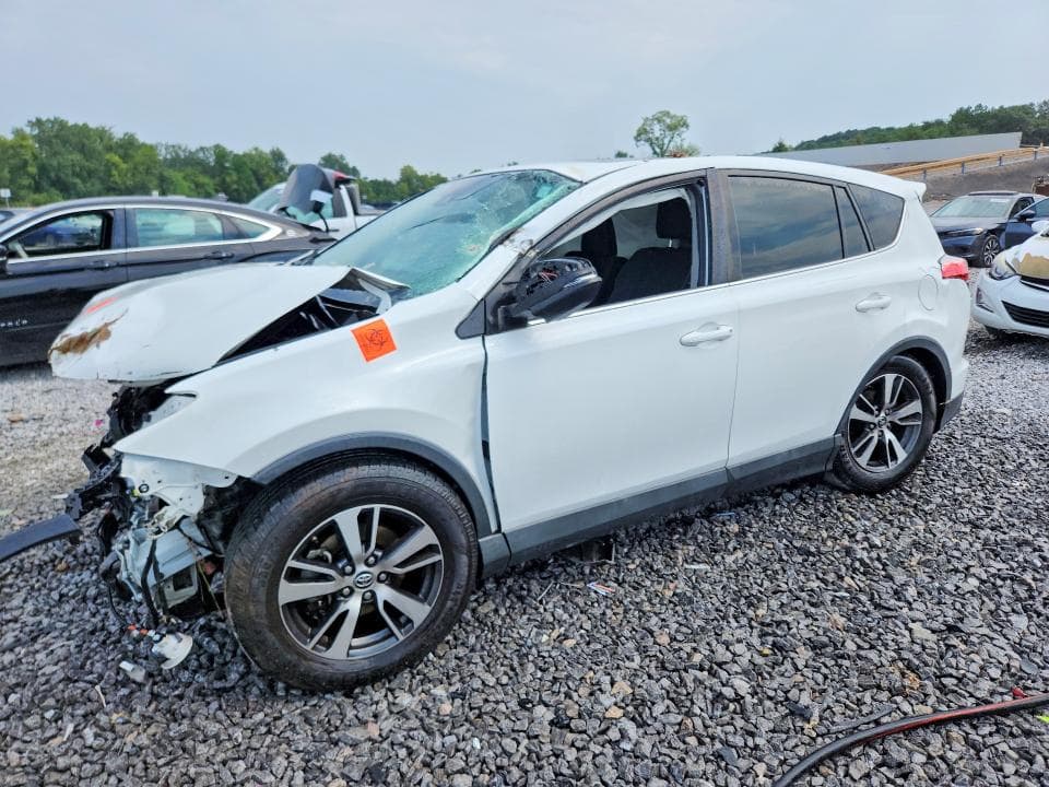 2018 TOYOTA RAV4 XLE - 1