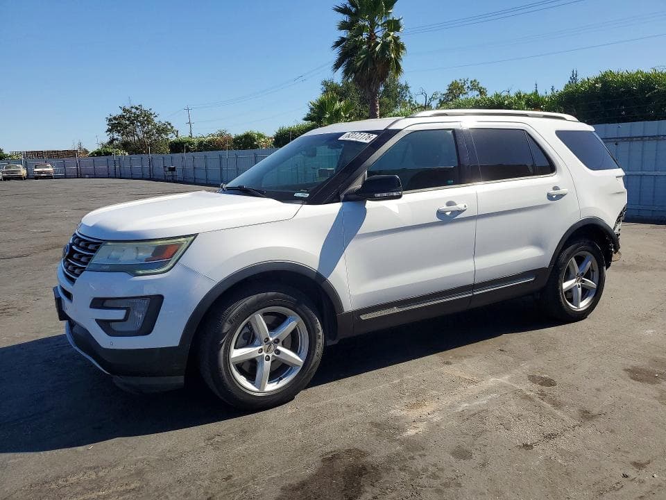 2017 FORD EXPLORER XLT - 1