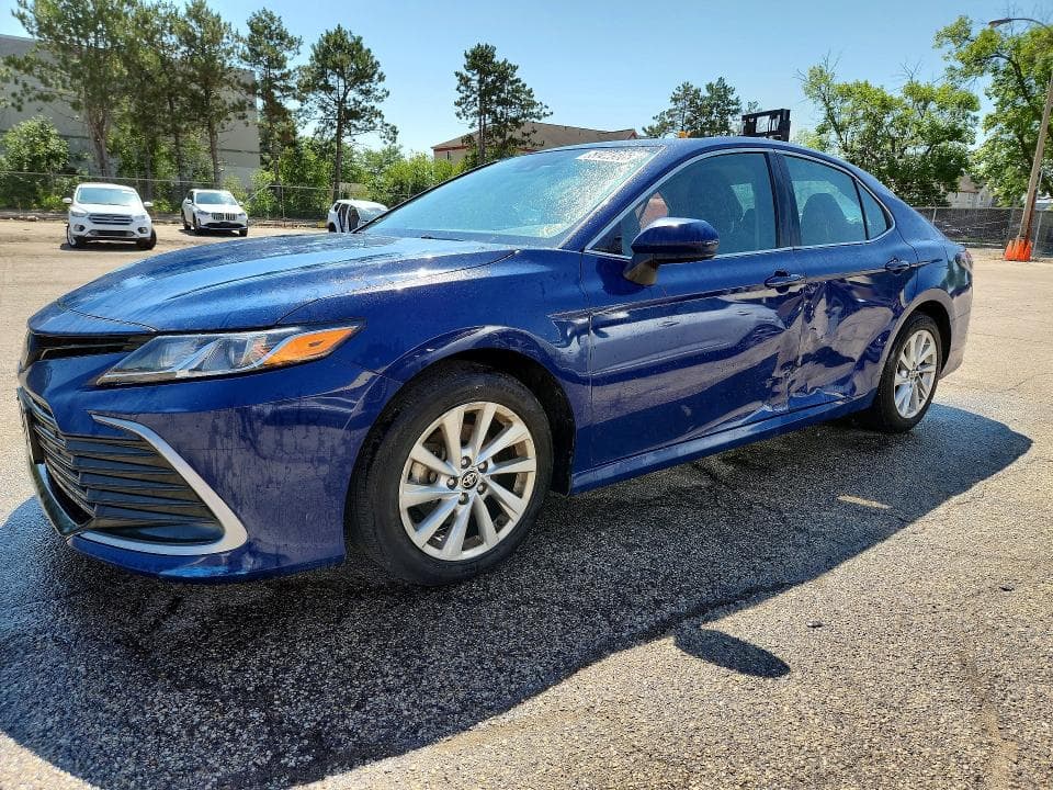 2024 TOYOTA CAMRY LE - 1