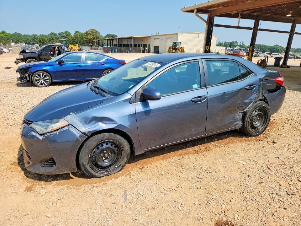 2017 TOYOTA COROLLA LE - 1