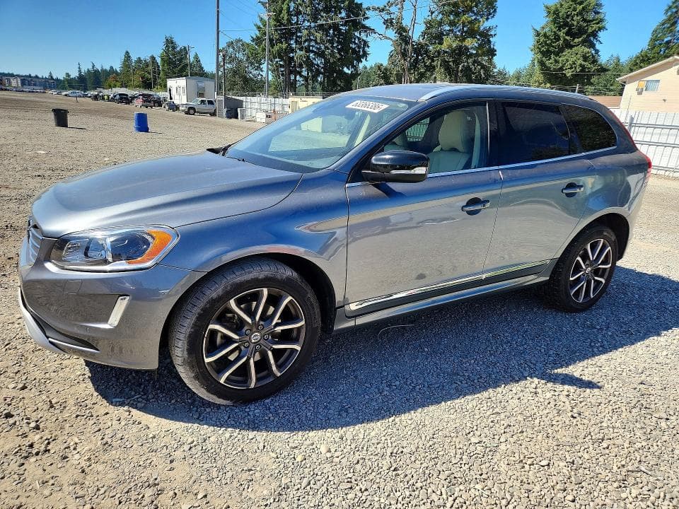 2017 VOLVO XC60 T6 DYNAMIC - 1