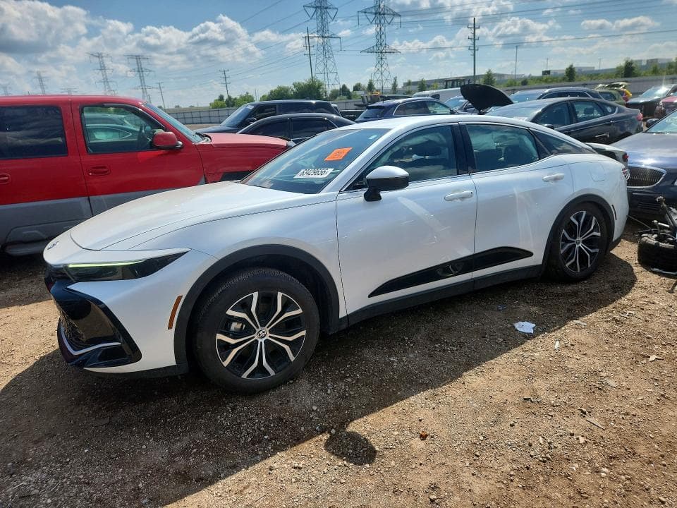 2025 TOYOTA CROWN XLE - 1