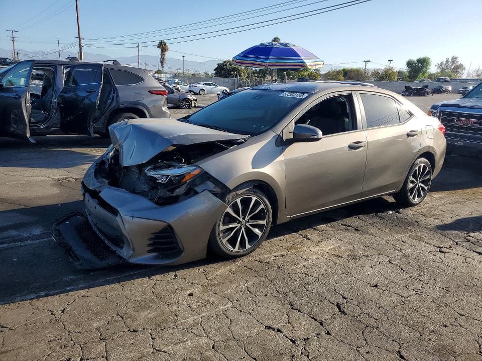 2018 TOYOTA COROLLA SE - 1