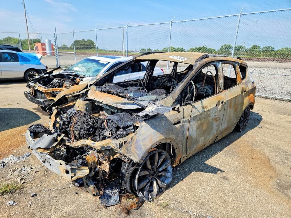 2019 FORD ESCAPE SE - 1