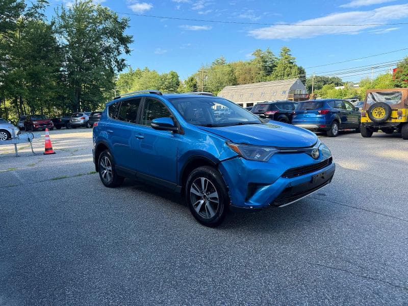 2017 TOYOTA RAV4 XLE - 1