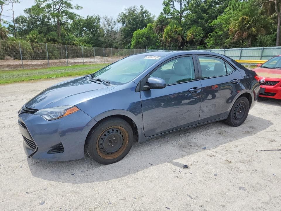 2017 TOYOTA COROLLA LE - 1