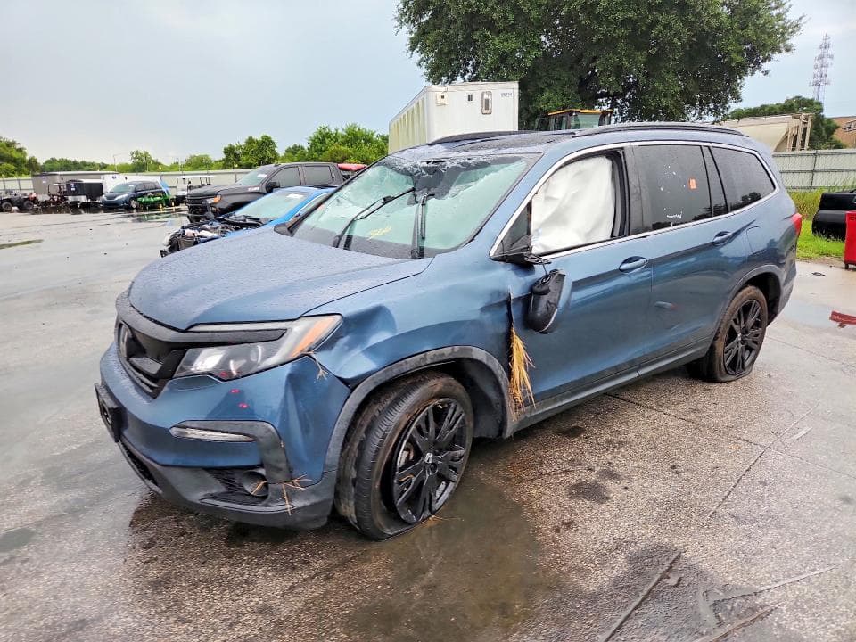2022 HONDA PILOT SE - 1