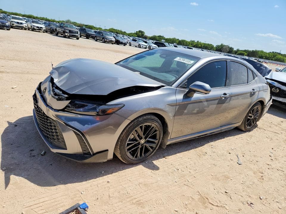 2025 TOYOTA CAMRY SE - 1