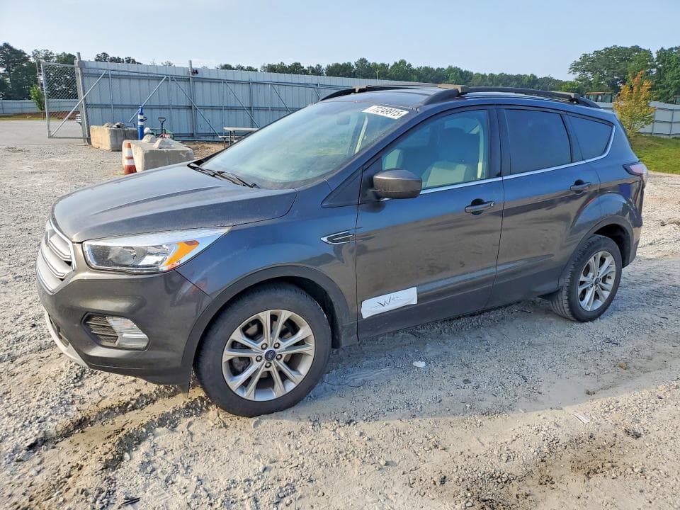 2018 FORD ESCAPE SE SE - 1