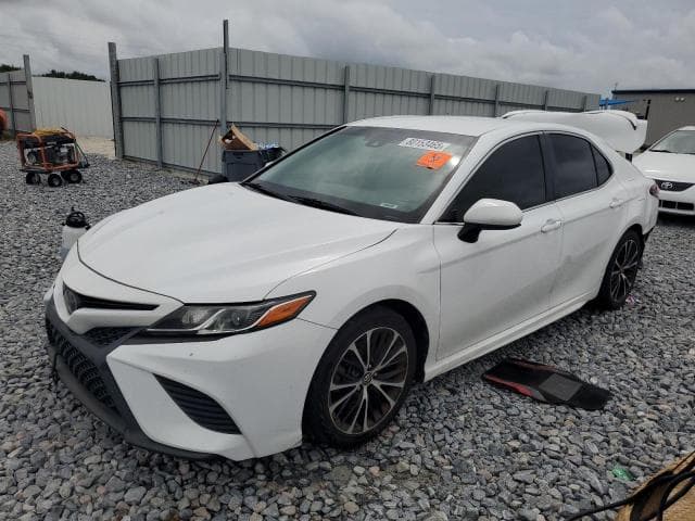 2018 TOYOTA CAMRY SE - 1