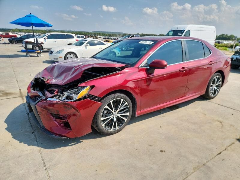 2018 TOYOTA CAMRY SE SE - 1