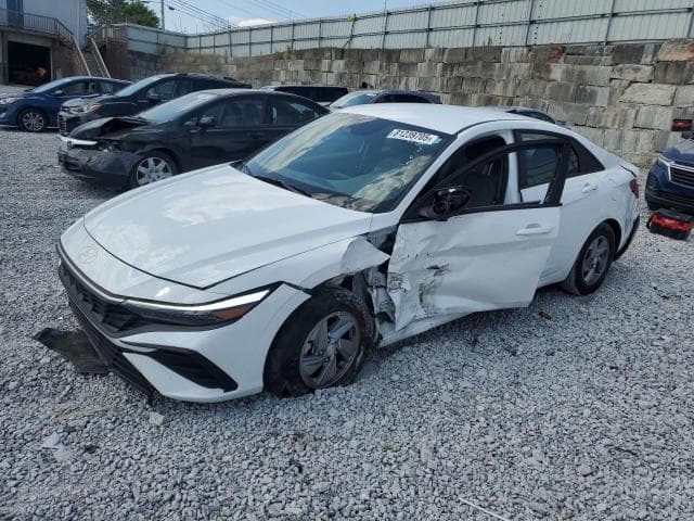 2024 HYUNDAI ELANTRA SE - 1