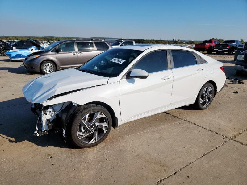 2025 HYUNDAI ELANTRA SEL - 1