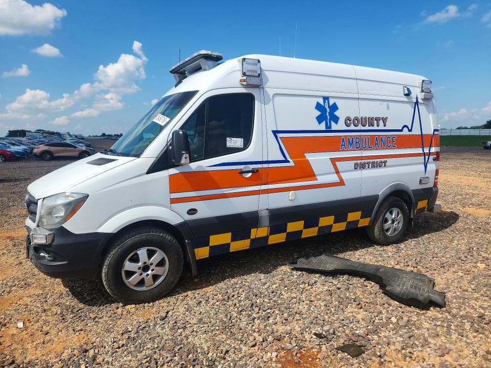 2017 MERCEDES-BENZ SPRINTER 2500 AMBULANCE - 1