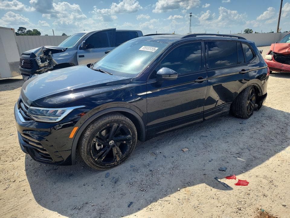 2023 VOLKSWAGEN TIGUAN SE R-LINE BLACK - 1