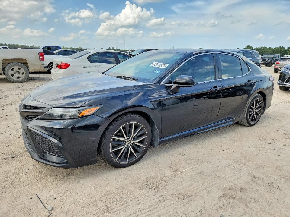 2021 TOYOTA CAMRY SE - 1