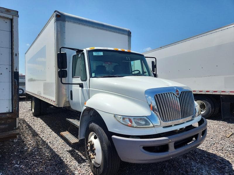 2018 INTERNATIONAL 4300 BOX TRUCK