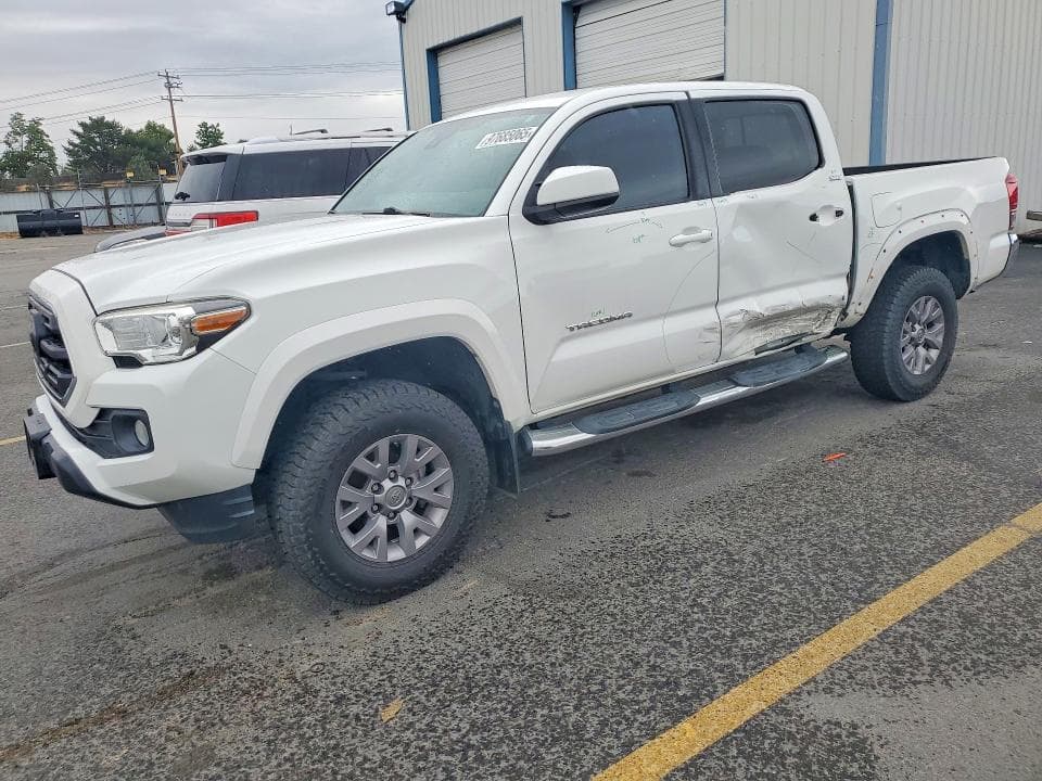 2019 TOYOTA TACOMA SR5 V6 - 1