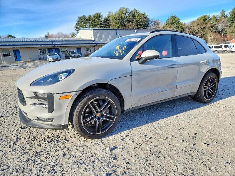 2021 PORSCHE MACAN - 1