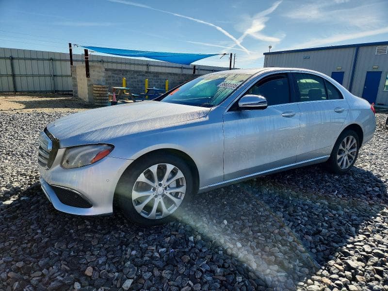 2017 MERCEDES-BENZ E 300 - 1