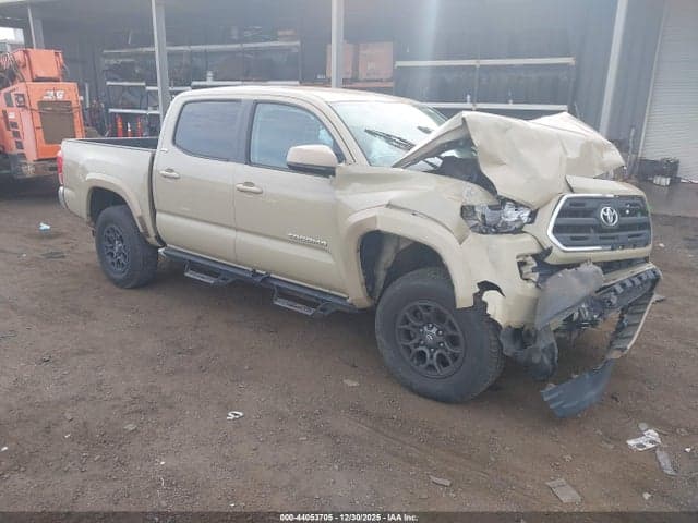 2017 TOYOTA TACOMA SR5 V6