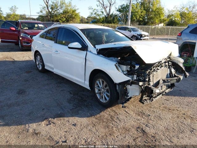 2019 HYUNDAI SONATA SE - 1
